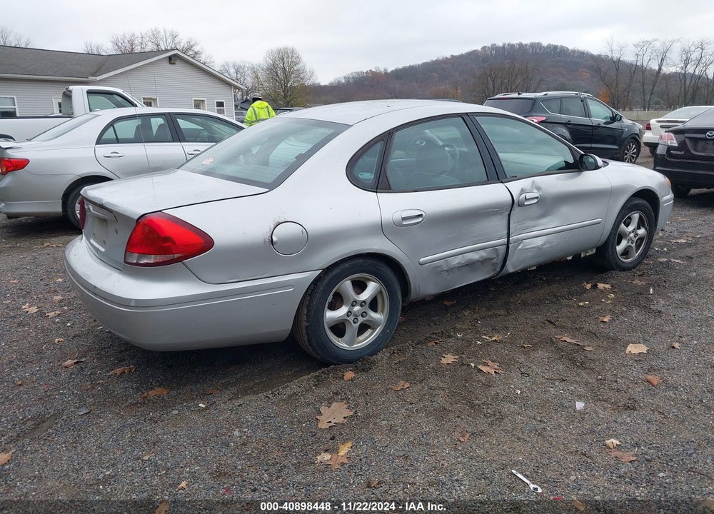 2004 FORD TAURUS SES VIN: 1FAFP55U94G118307