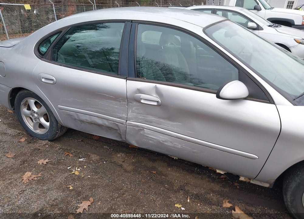 2004 FORD TAURUS SES VIN: 1FAFP55U94G118307