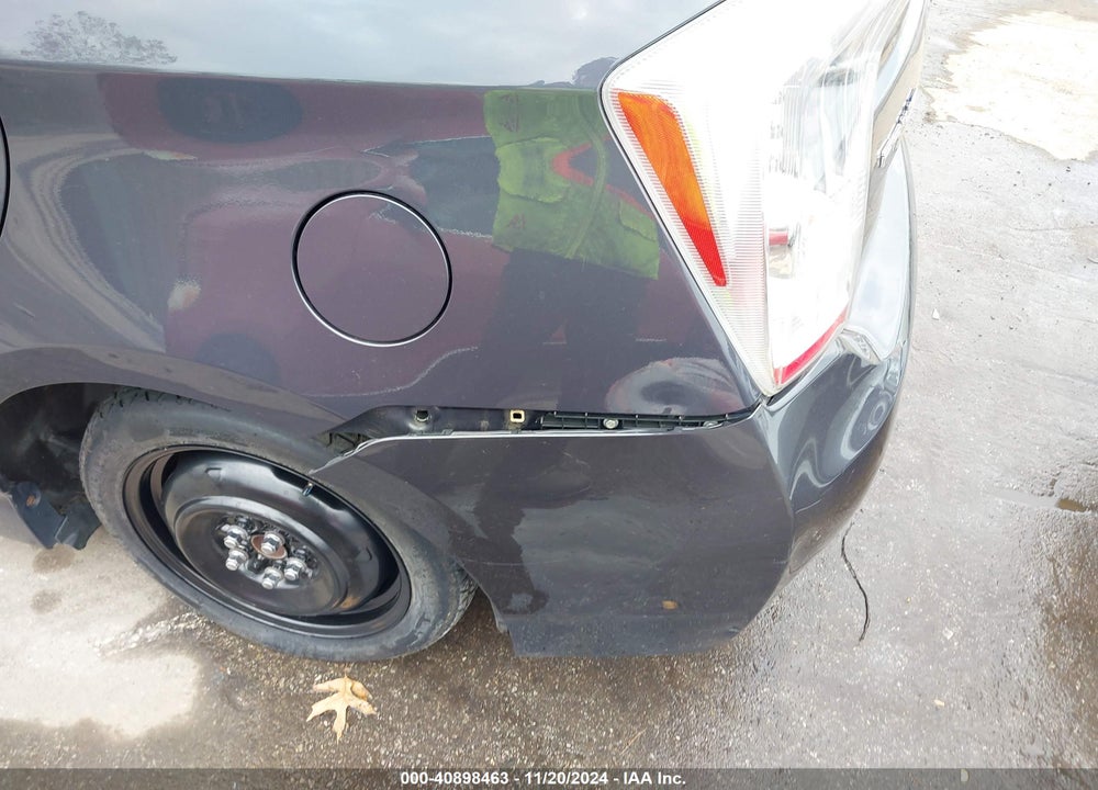 2011 TOYOTA PRIUS THREE VIN: JTDKN3DU7B0270323