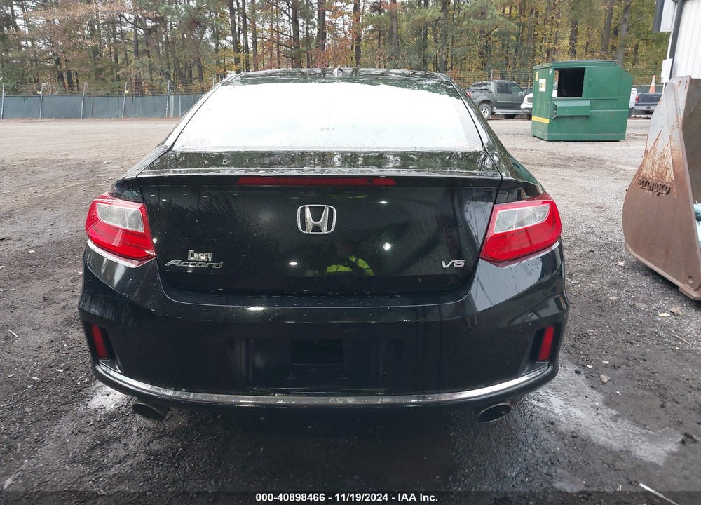 2013 HONDA ACCORD VIN: 1HGCT2B81DA001677