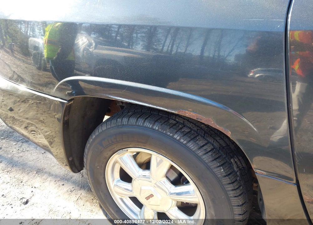 2004 GMC ENVOY XUV SLT VIN: 1GKES12P046163450