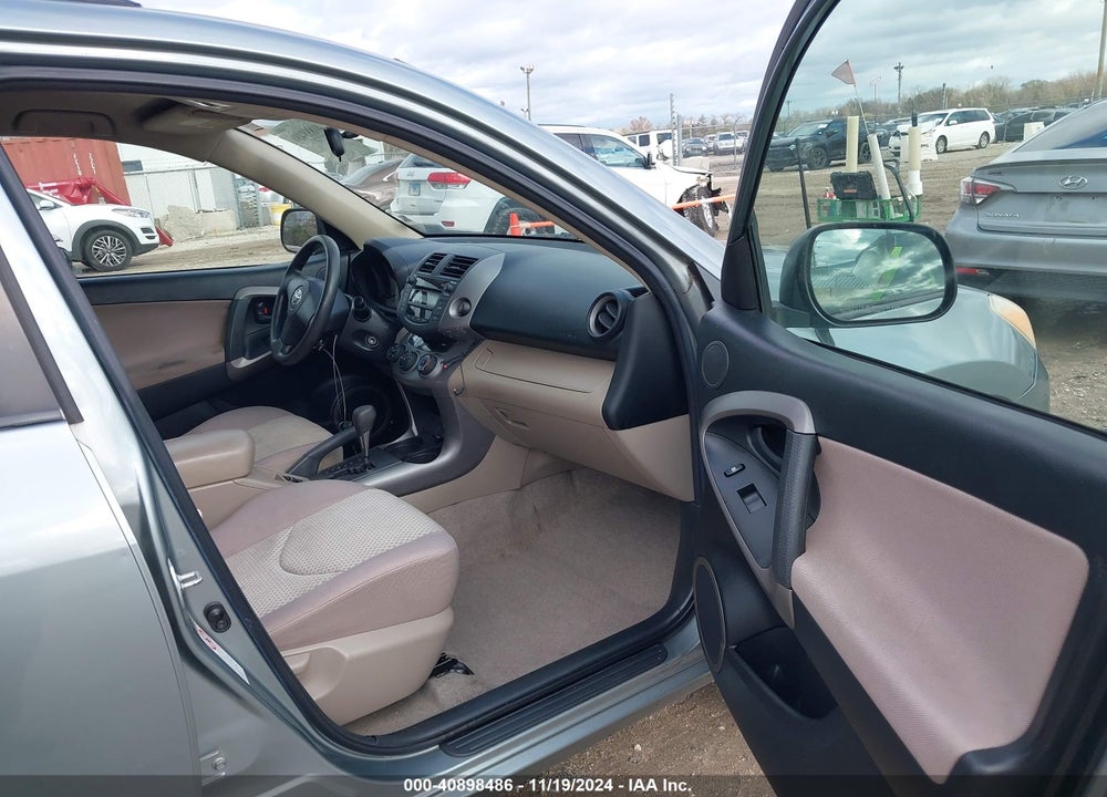 2007 TOYOTA RAV4 VIN: JTMBD33V575077966