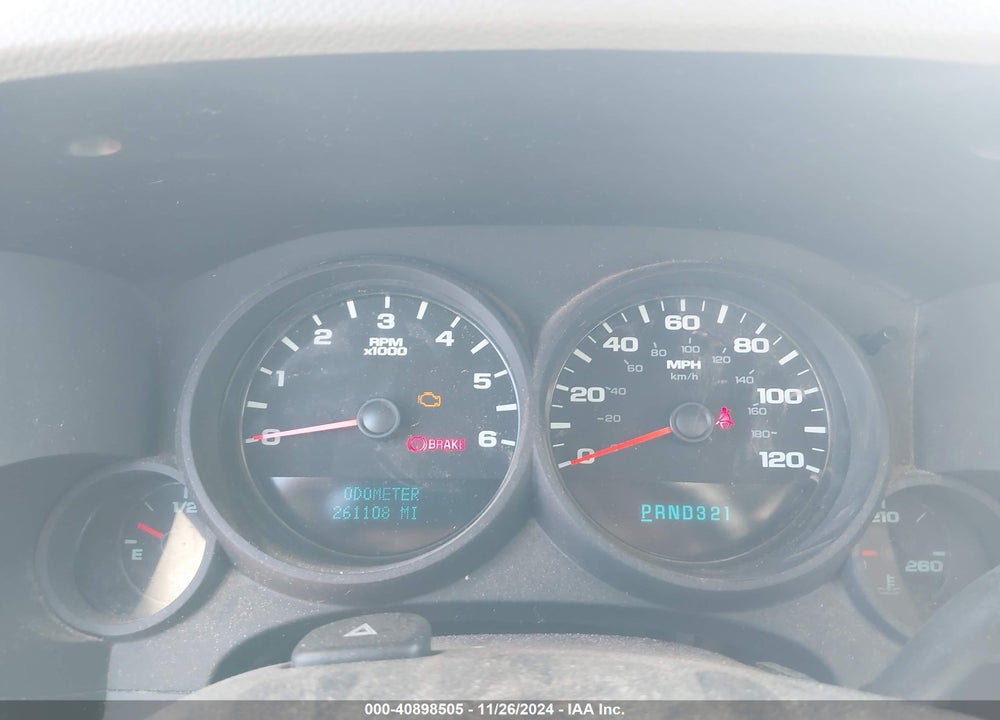 2011 CHEVROLET SILVERADO 1500 LS VIN: 1GCRCREA9BZ442083