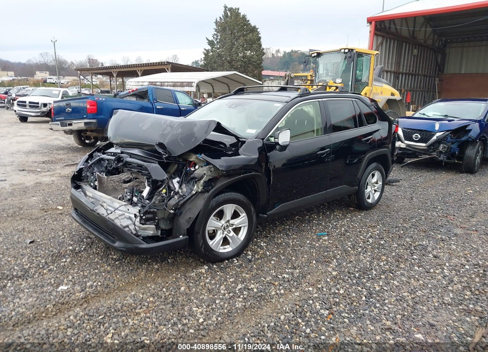 2019 TOYOTA RAV4 XLE VIN: JTMW1RFV4KD011643