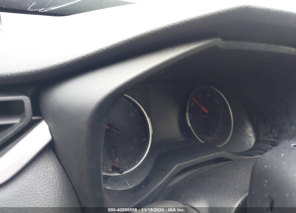 2019 TOYOTA RAV4 XLE VIN: JTMW1RFV4KD011643