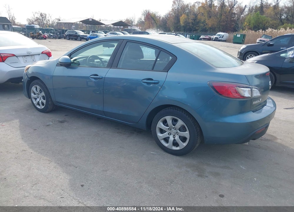 2010 MAZDA 3 I SPORT VIN: JM1BL1SF9A1140938