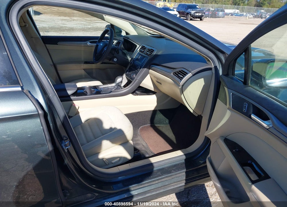 2015 FORD FUSION SE VIN: 3FA6P0HDXFR231323