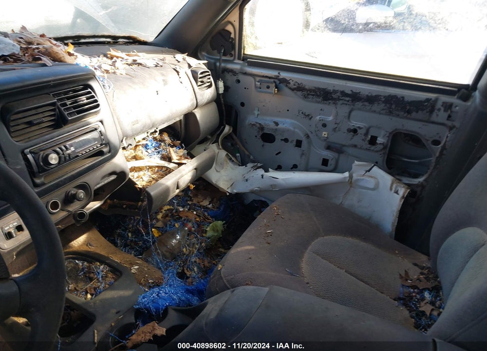1999 DODGE DURANGO VIN: 1B4HS28YXXF700938