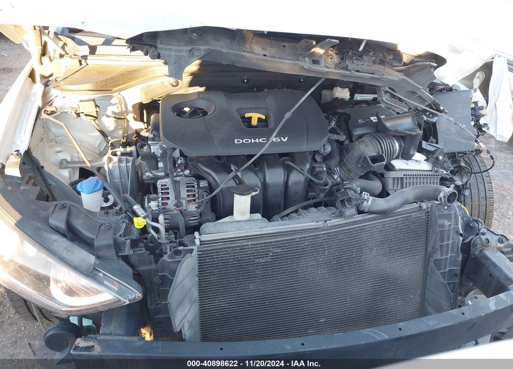 2017 HYUNDAI ELANTRA VIN: KMHD84LF8HU378312