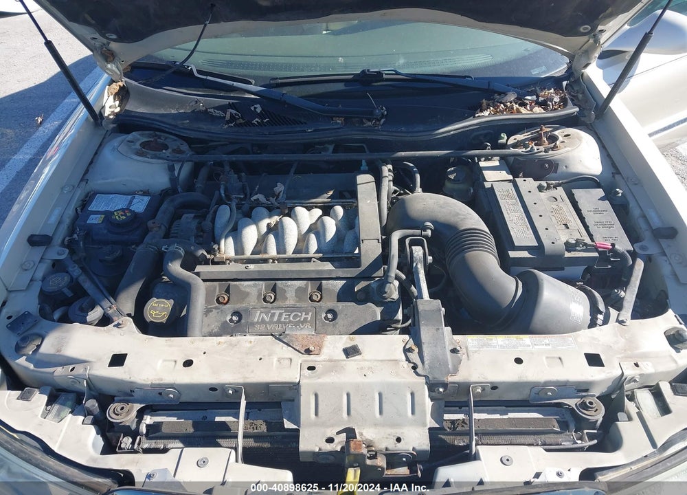 2002 LINCOLN CONTINENTAL VIN: 1LNHM97V92Y693261