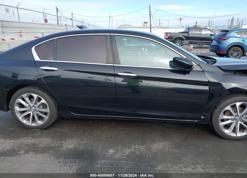 2015 HONDA ACCORD SPORT VIN: 1HGCR2F52FA152769