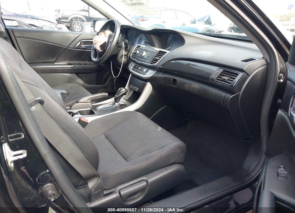 2015 HONDA ACCORD SPORT VIN: 1HGCR2F52FA152769