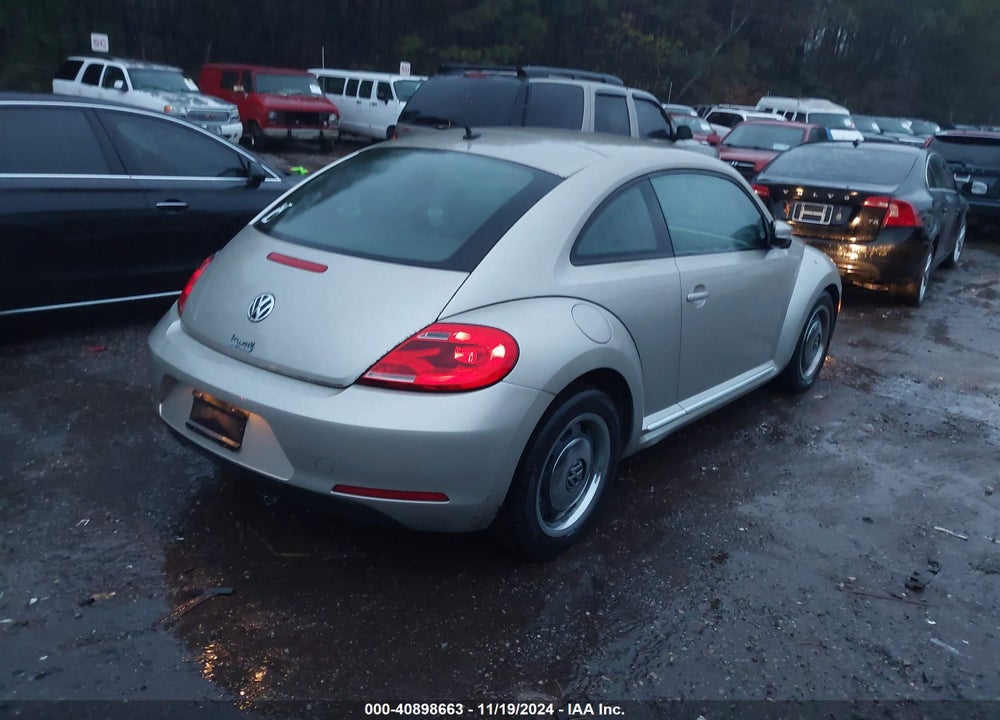 2012 VOLKSWAGEN BEETLE 2.5L VIN: 3VWJP7AT9CM631958