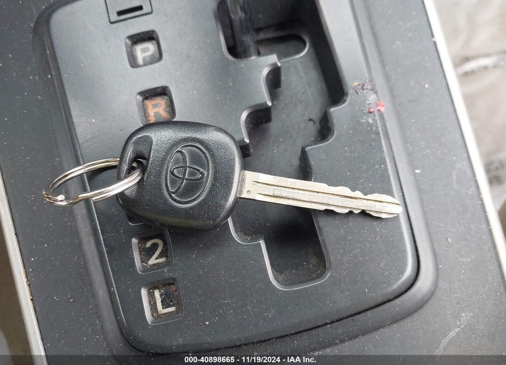 2009 TOYOTA COROLLA LE VIN: 1NXBU40E59Z091249