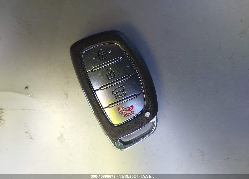 2017 HYUNDAI IONIQ HYBRID VIN: KMHC65LC1HU039615