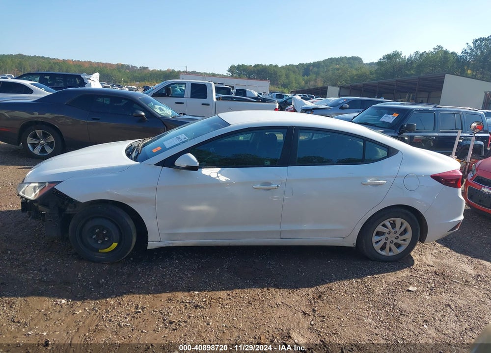 2020 HYUNDAI ELANTRA SE VIN: 5NPD74LF4LH527616