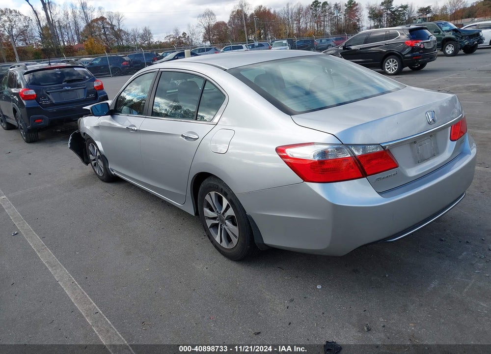 2015 HONDA ACCORD LX VIN: 1HGCR2F33FA010011