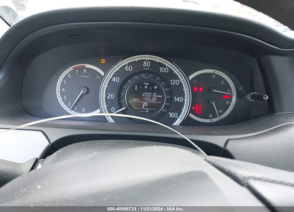 2015 HONDA ACCORD LX VIN: 1HGCR2F33FA010011