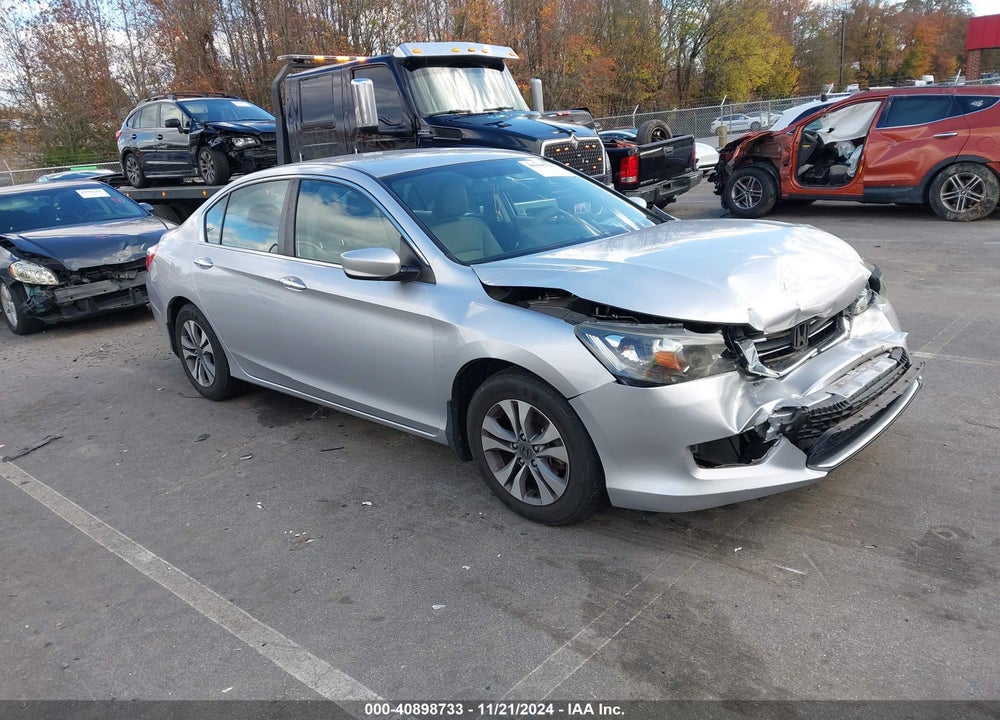 2015 HONDA ACCORD LX VIN: 1HGCR2F33FA010011