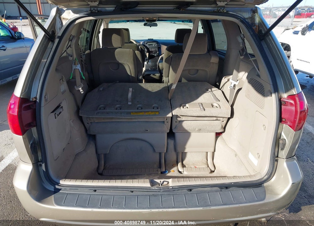 2004 TOYOTA SIENNA LE VIN: 5TDZA23C74S166024