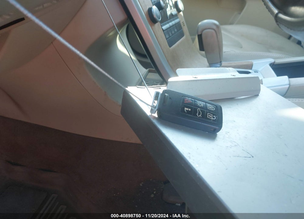 2010 VOLVO XC60 3.2 VIN: YV4982DL1A2120103
