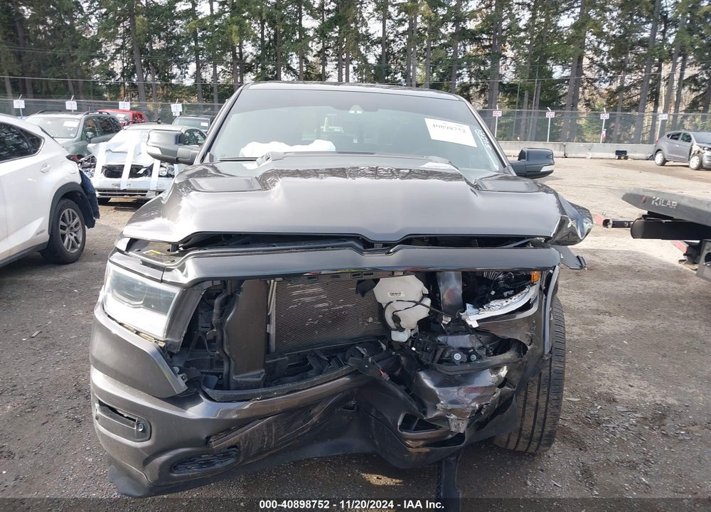 2022 RAM 1500 LAIE  4X4 5'7 BOX VIN: 1C6SRFJT1NN171061