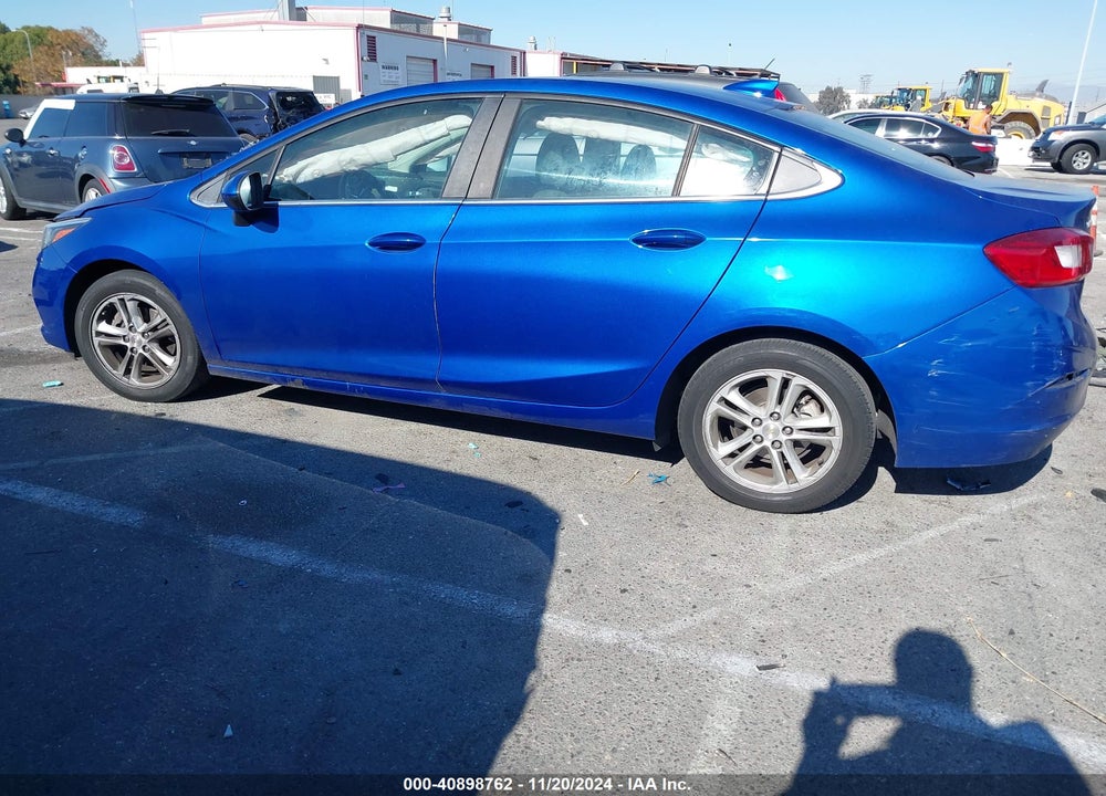 2018 CHEVROLET CRUZE LT AUTO VIN: 1G1BE5SM0J7151252