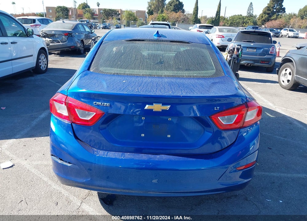 2018 CHEVROLET CRUZE LT AUTO VIN: 1G1BE5SM0J7151252