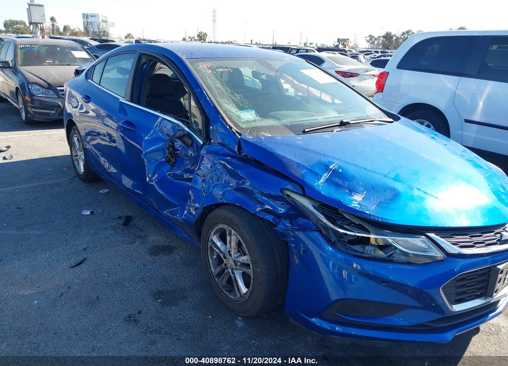 2018 CHEVROLET CRUZE LT AUTO VIN: 1G1BE5SM0J7151252