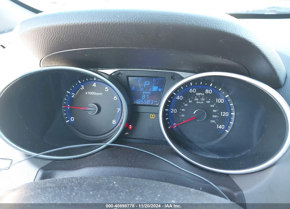 2013 HYUNDAI TUCSON GLS VIN: KM8JUCAC7DU590579