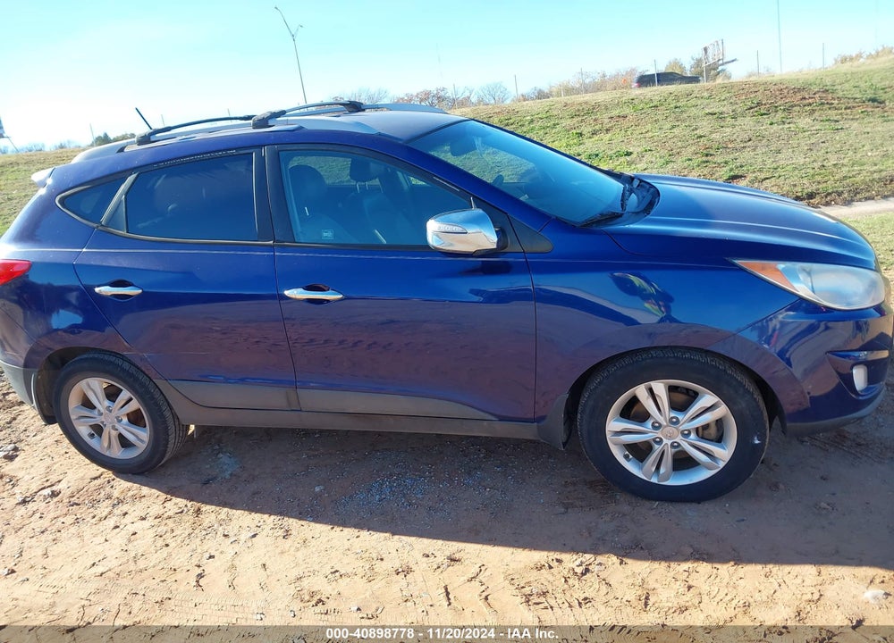 2013 HYUNDAI TUCSON GLS VIN: KM8JUCAC7DU590579