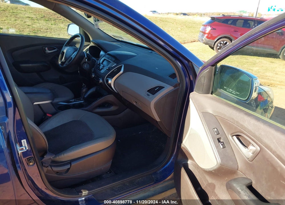 2013 HYUNDAI TUCSON GLS VIN: KM8JUCAC7DU590579