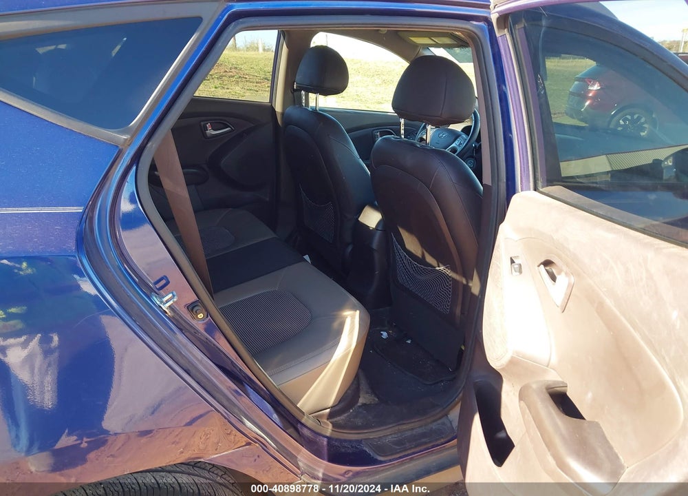 2013 HYUNDAI TUCSON GLS VIN: KM8JUCAC7DU590579