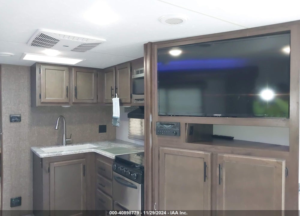 2018 FABRIQUE CONNECT VIN: 4EZTL2620J8081687
