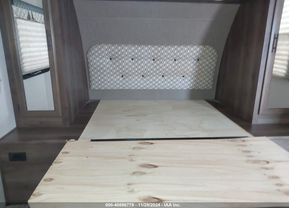2018 FABRIQUE CONNECT VIN: 4EZTL2620J8081687