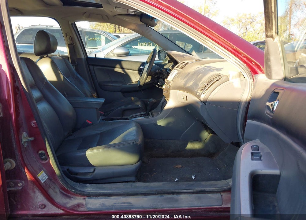 2005 HONDA ACCORD 2.4 EX VIN: 1HGCM56765A006794