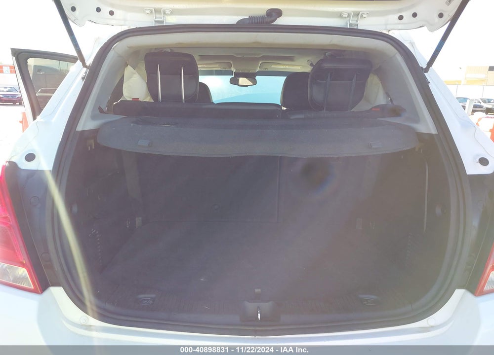 2018 CHEVROLET TRAX LT VIN: 3GNCJPSB9JL264394