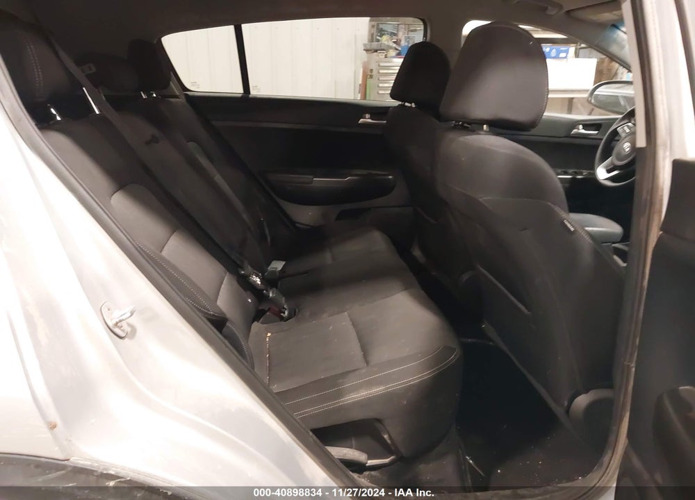 2020 KIA SPORTAGE LX VIN: KNDPMCAC7L7687180
