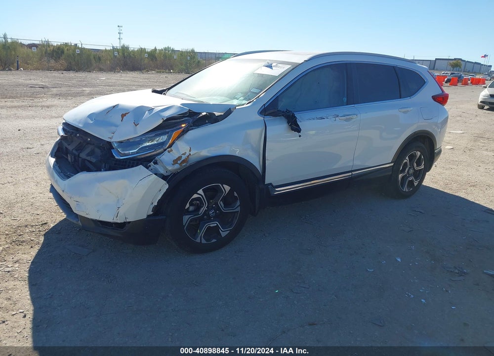 2018 HONDA CR-V TOURING VIN: 2HKRW2H96JH655739
