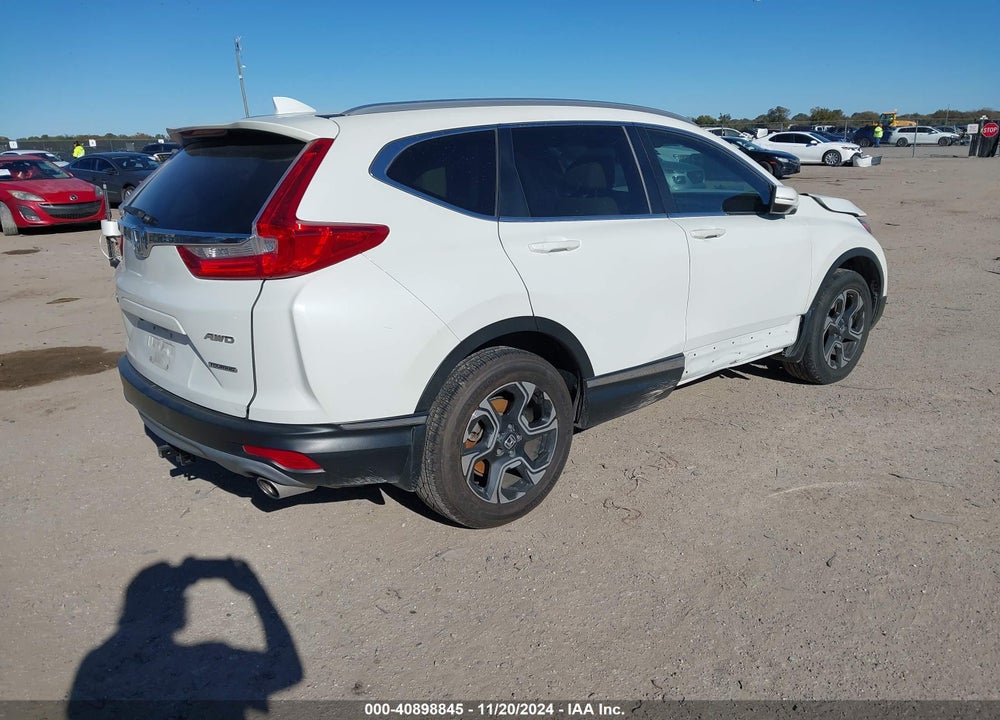 2018 HONDA CR-V TOURING VIN: 2HKRW2H96JH655739