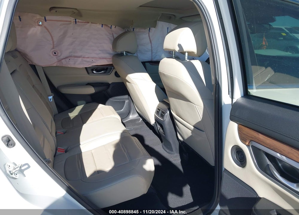 2018 HONDA CR-V TOURING VIN: 2HKRW2H96JH655739