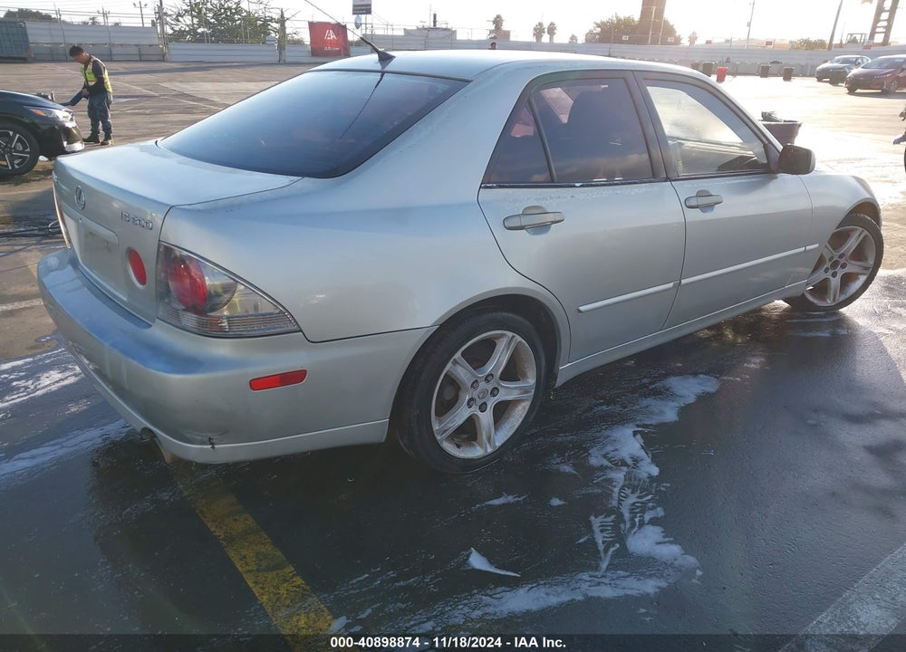 2002 LEXUS IS 300 VIN: JTHBD192420046696