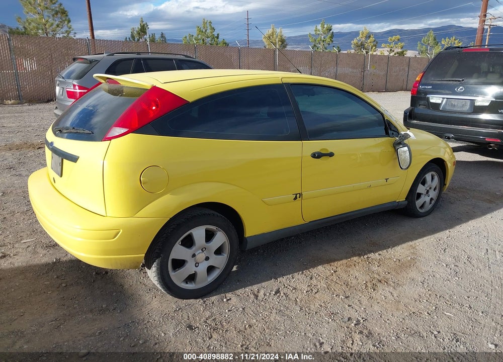 2001 FORD FOCUS ZX3 VIN: 3FAFP31311R124446