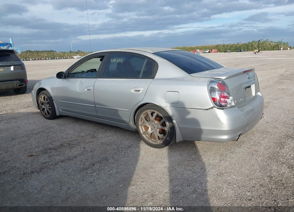 2005 NISSAN ALTIMA 3.5 SE-R VIN: 1N4BL11D85C253408
