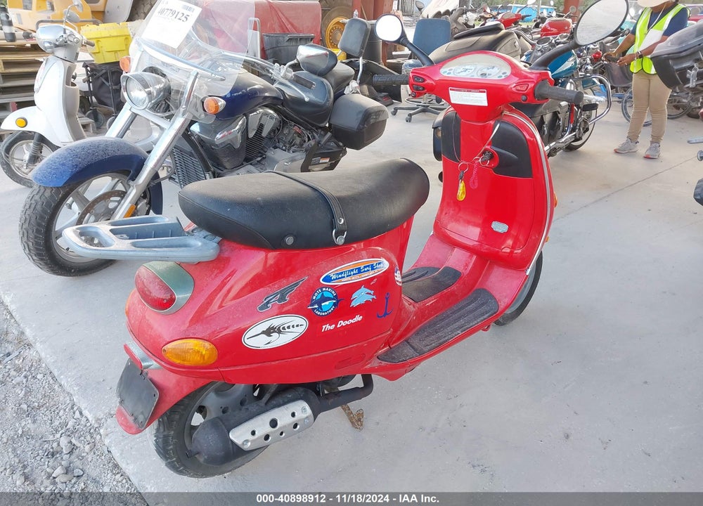2003 VESPA C161C VIN: ZAPC16C1635005954