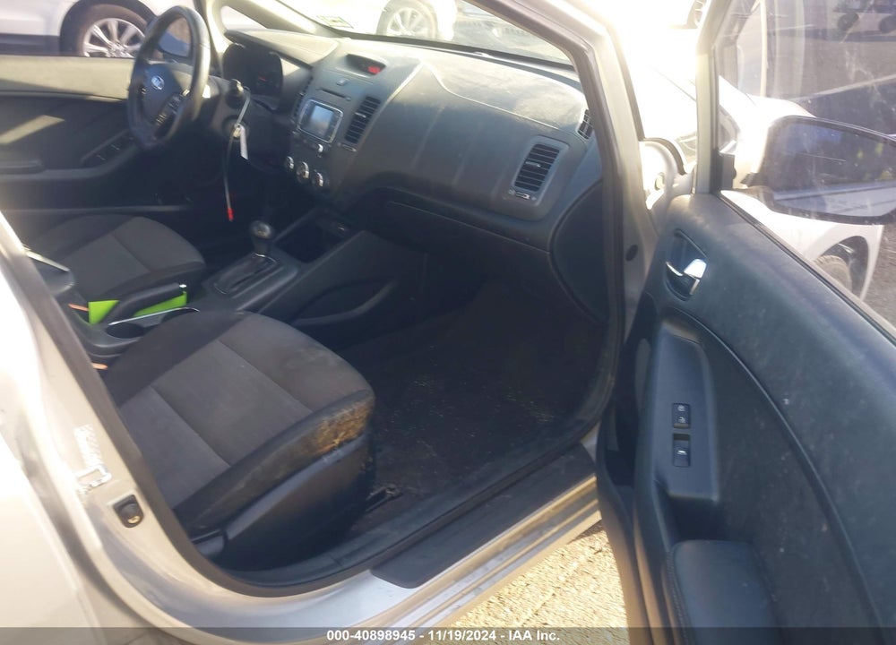 2016 KIA FORTE EX VIN: KNAFX4A80G5545241