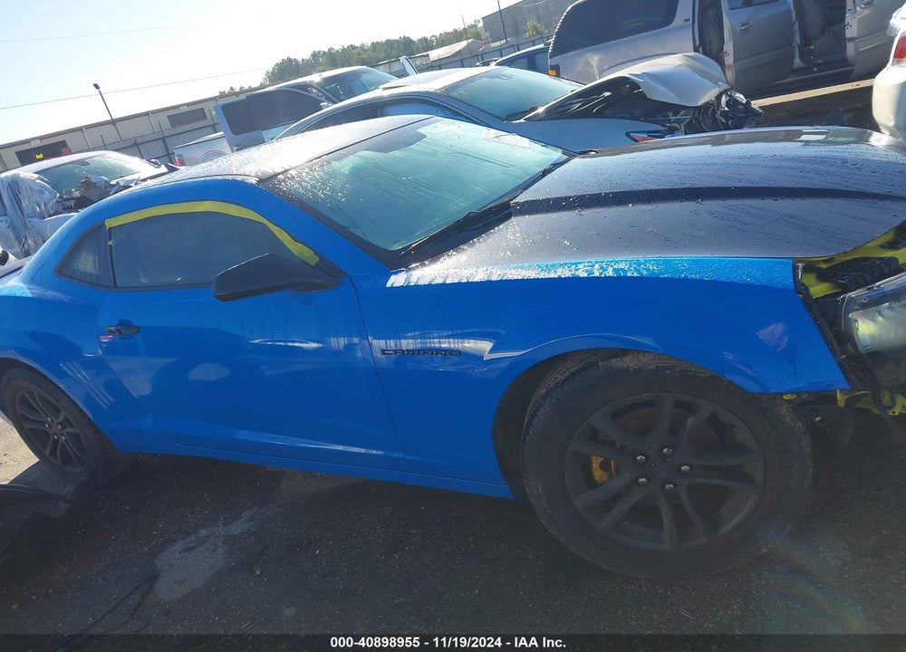 2015 CHEVROLET CAMARO 2LS VIN: 2G1FB1E39F9128077