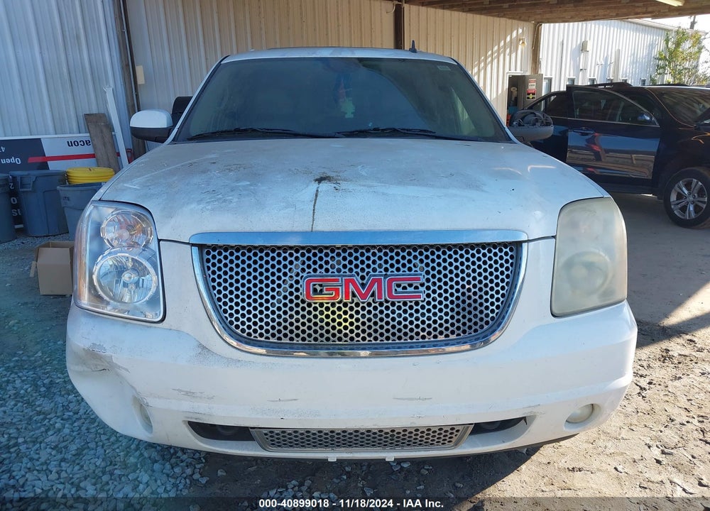 2008 GMC YUKON DENALI VIN: 1GKFK63828J222283