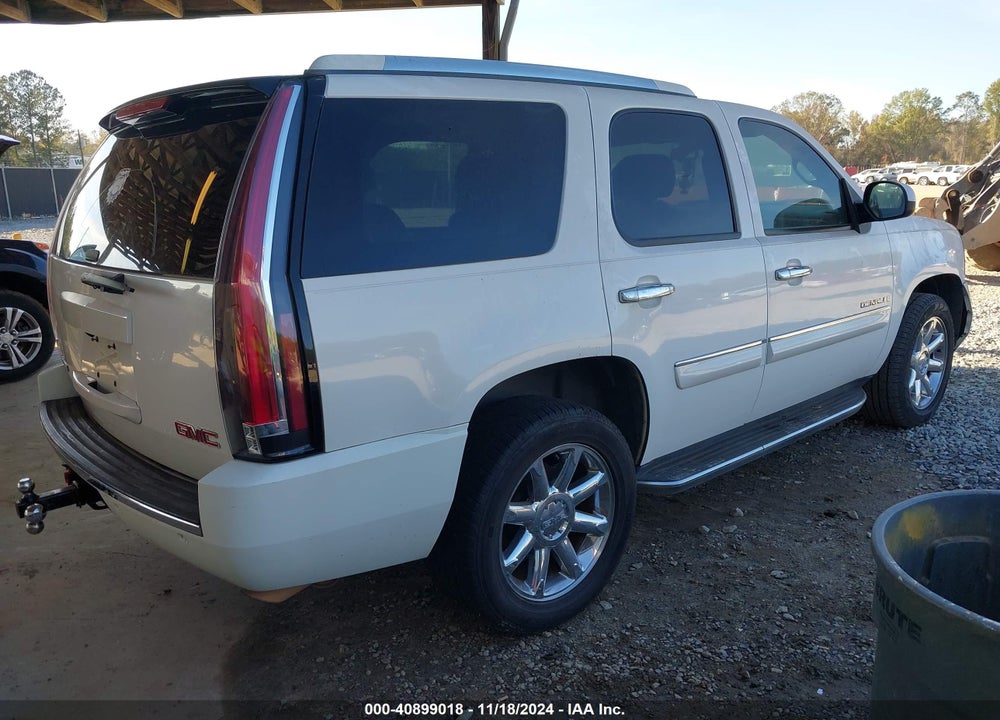 2008 GMC YUKON DENALI VIN: 1GKFK63828J222283
