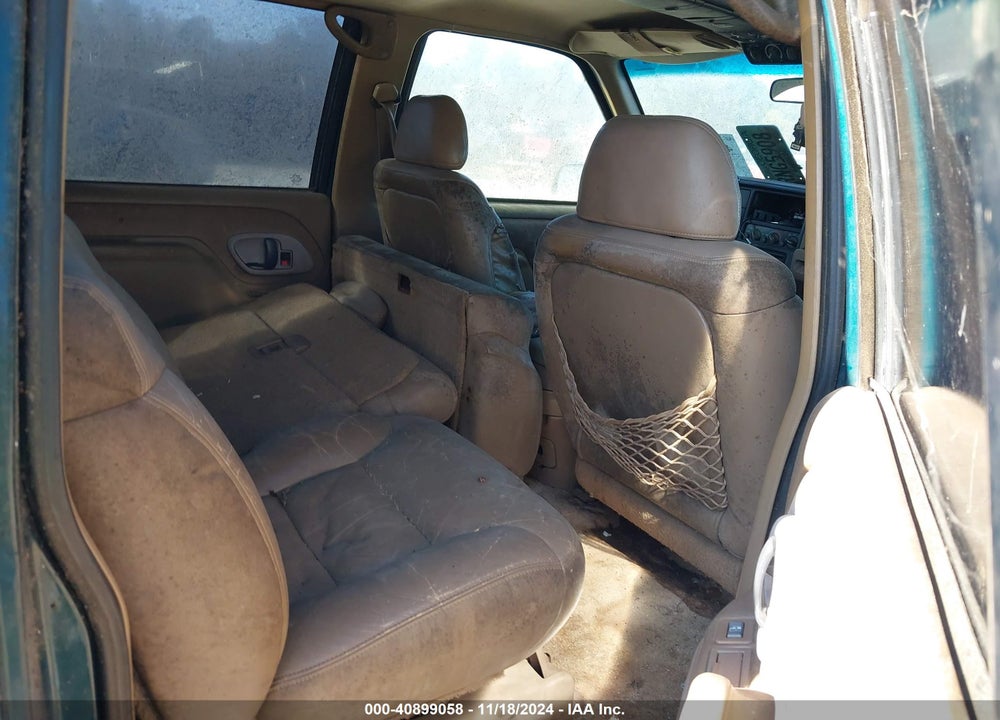 1995 CHEVROLET SUBURBAN K1500 VIN: 1GNFK16KXSJ375532